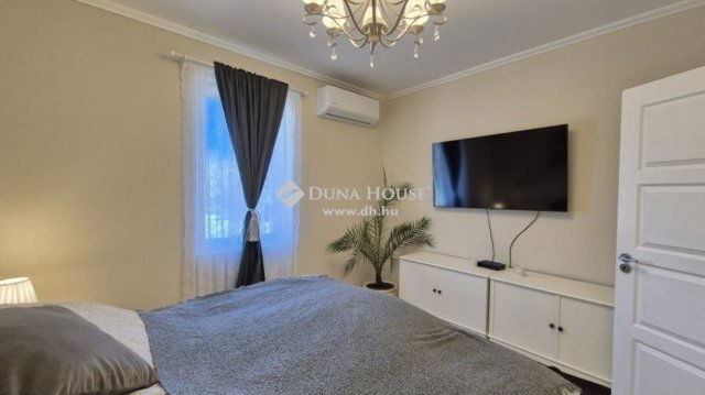 Eladó családi ház, Kecskeméten 95 M Ft, 4 szobás