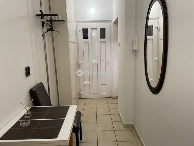 Eladó panellakás, Budapesten, VIII. kerületben 69.9 M Ft