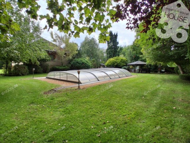 Eladó családi ház, Kecskeméten 115 M Ft, 3 szobás