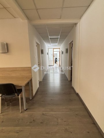 Eladó iroda, Budapesten, XIII. kerületben 259.9 M Ft