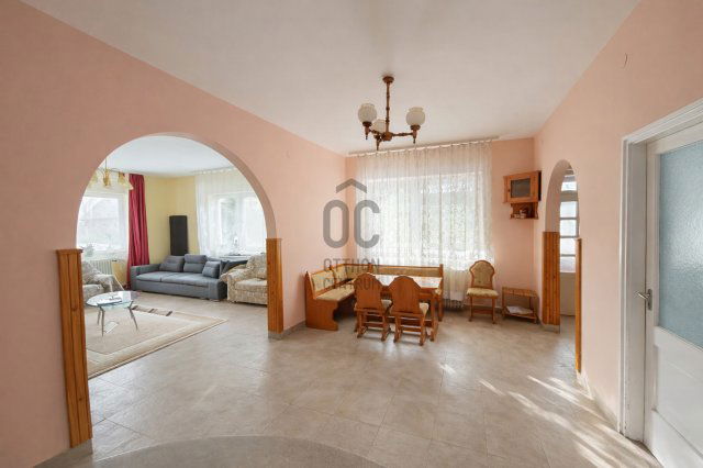 Eladó családi ház, Szabadbattyánban 74 M Ft, 7 szobás