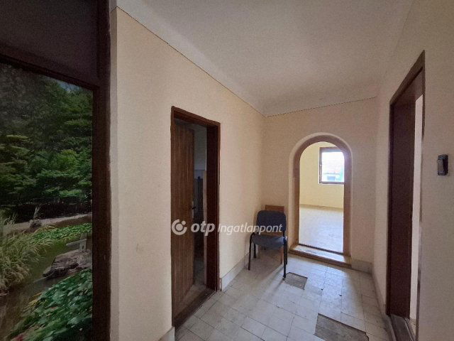 Eladó családi ház, Mezőcsáton 30 M Ft, 4 szobás