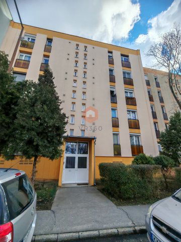 Eladó panellakás, Pécsett 42.9 M Ft, 2 szobás