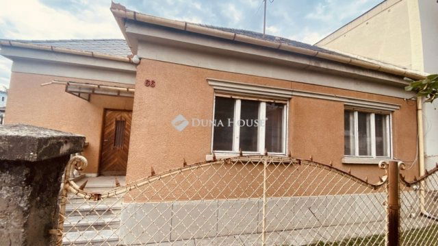 Eladó családi ház, Budapesten, IV. kerületben 119.9 M Ft