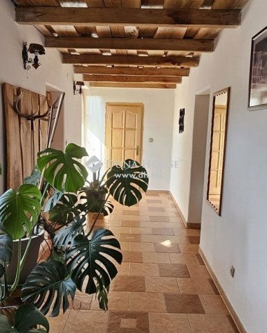 Eladó családi ház, Egerágon 159 M Ft, 5 szobás