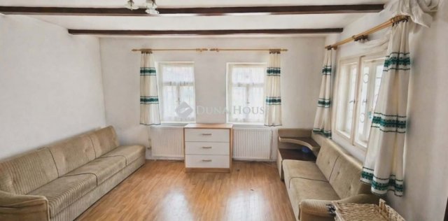 Eladó családi ház, Tápiószecsőn 34.9 M Ft, 2 szobás