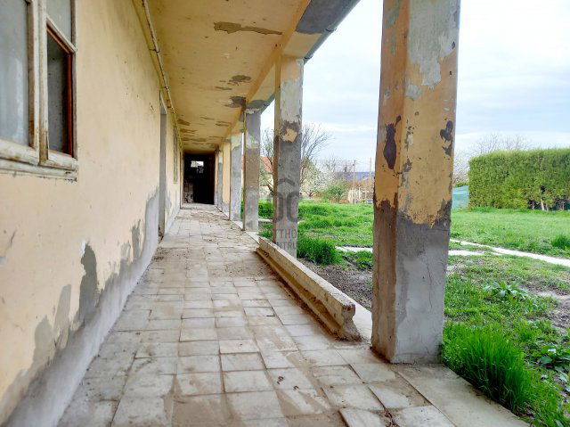 Eladó családi ház, Hajóson 9.5 M Ft, 1 szobás