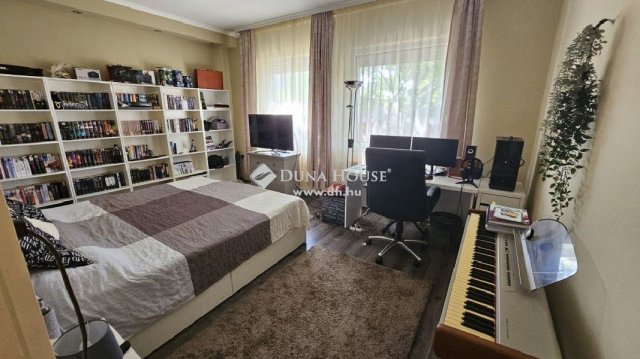 Eladó családi ház, Budapesten, XVIII. kerületben 289.9 M Ft