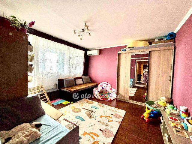 Eladó panellakás, Budapesten, XI. kerületben 72.5 M Ft, 3 szobás