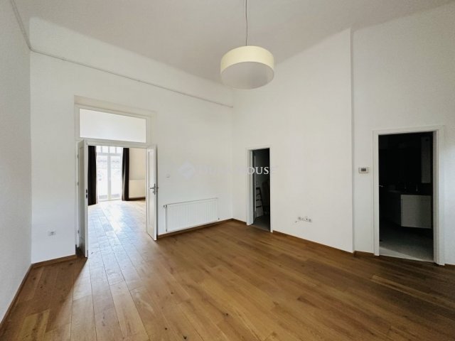 Eladó téglalakás, Budapesten, VIII. kerületben 109 M Ft