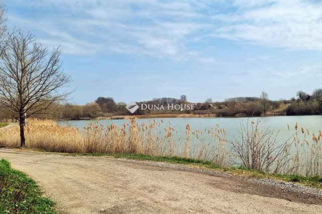 Eladó családi ház, Kacsótán 32 M Ft, 3 szobás