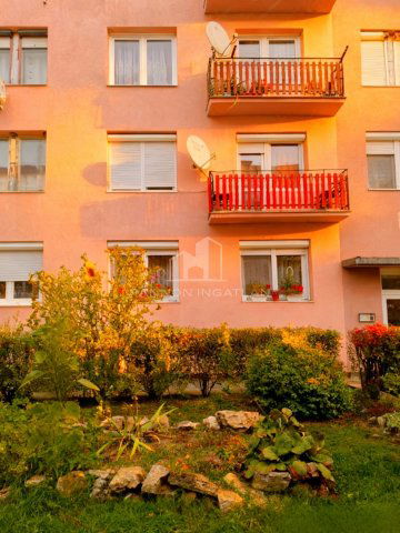 Eladó téglalakás, Hajmáskéren 14.9 M Ft, 1 szobás