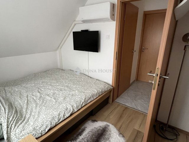 Eladó családi ház, Baracskán 36 M Ft, 3 szobás