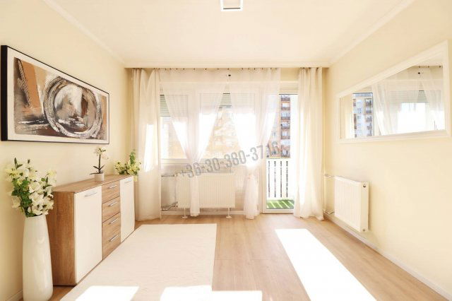 Eladó panellakás, Dunaújvárosban 40.99 M Ft, 2 szobás