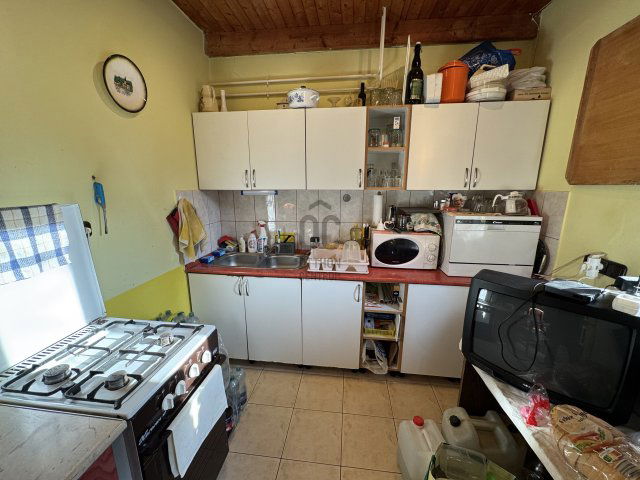 Eladó családi ház, Nyíregyházán 24 M Ft, 2 szobás