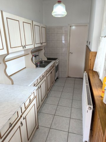 Eladó családi ház, Debrecenben 99 M Ft, 5 szobás