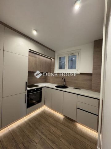 Eladó panellakás, Budapesten, XV. kerületben 88.5 M Ft, 3 szobás