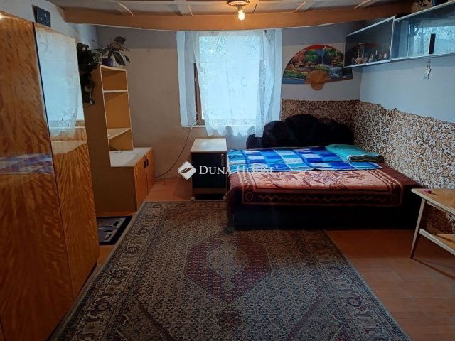 Eladó családi ház, Tápióbicskén 5.9 M Ft, 2 szobás