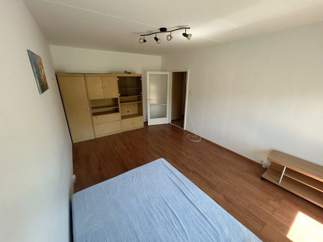 Eladó panellakás, Szegeden, Kereszttöltés utcában 45.5 M Ft