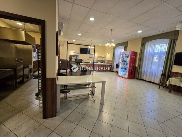 Eladó üzlethelyiség, Veszprémben 249 M Ft / költözzbe.hu