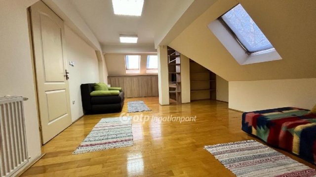 Kiadó iroda, Debrecenben 320 E Ft / hó, 1 szobás