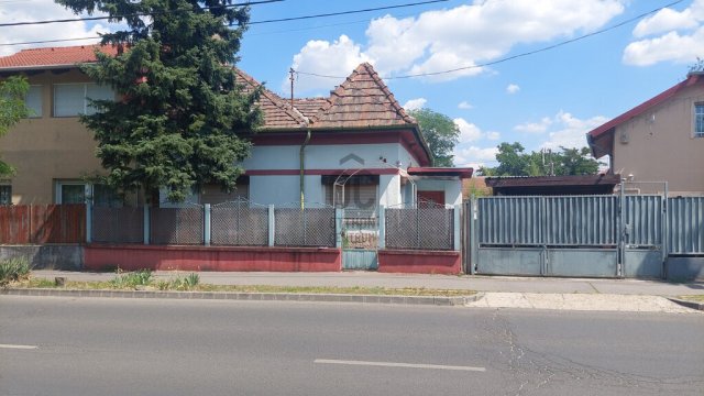 Eladó családi ház, Budapesten, XX. kerületben 64.9 M Ft