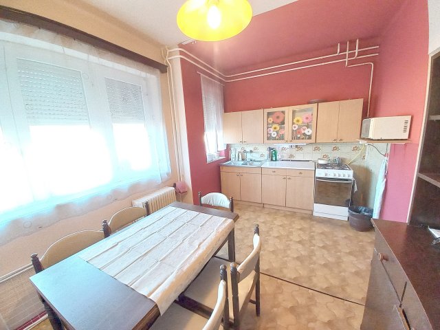 Eladó sorház, Hajdúböszörményen 65 M Ft, 3 szobás