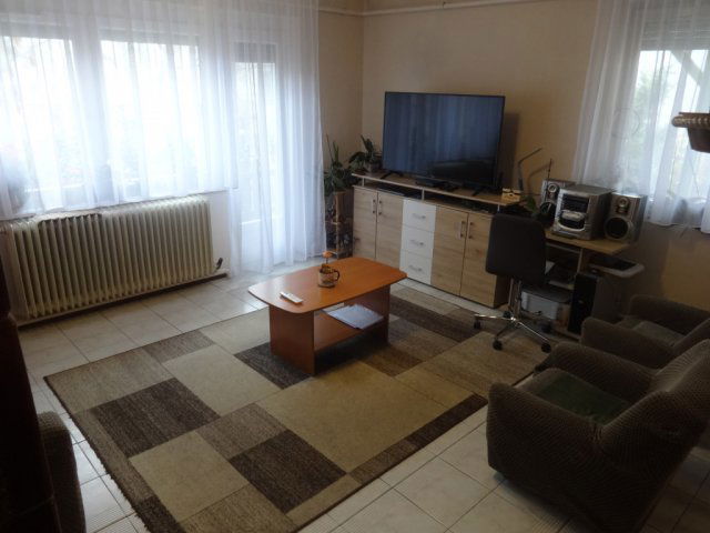 Eladó családi ház, Lakitelken 45 M Ft, 3 szobás