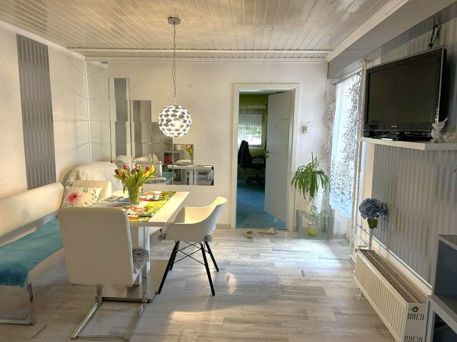 Eladó családi ház, Jákon 72.9 M Ft, 2+1 szobás