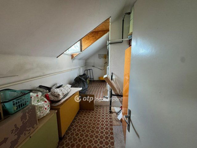 Eladó családi ház, Szigetújfalun 70 M Ft, 5 szobás