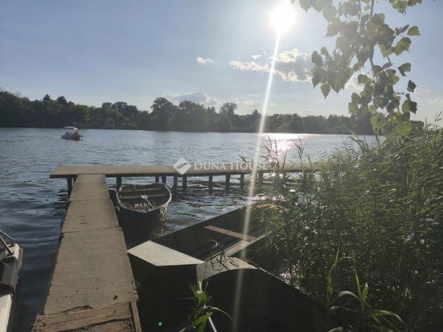 Eladó nyaraló, Ráckevén 25.5 M Ft, 2 szobás