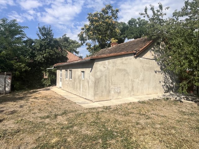 Eladó családi ház, Sarkadon 8.99 M Ft, 2 szobás