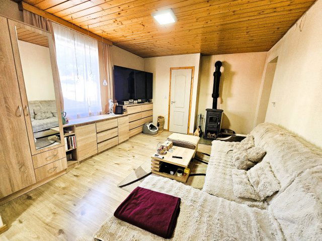 Eladó nyaraló, Kunfehértón 66 M Ft, 3 szobás