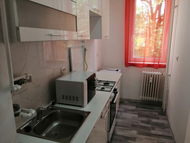 Kiadó téglalakás, albérlet, Nyíregyházán 150 E Ft / hó