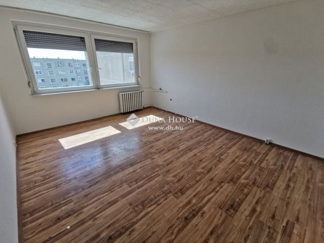 Eladó panellakás, Nagykőrösön 25 M Ft, 1 szobás