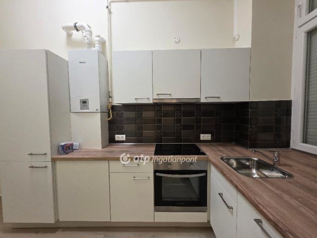 Eladó téglalakás, Budapesten, VIII. kerületben 79.2 M Ft