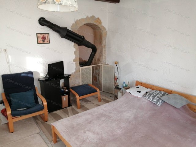 Eladó családi ház, Kisbárapátin 15.5 M Ft, 1 szobás