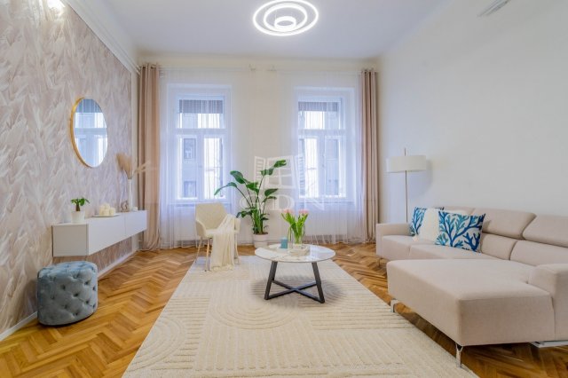 Eladó téglalakás, Budapesten, VII. kerületben 83 M Ft, 2 szobás