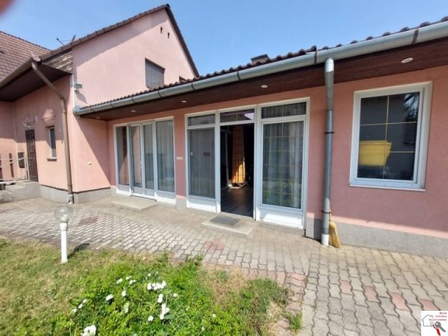 Eladó családi ház, Kaposváron 124.9 M Ft, 5 szobás