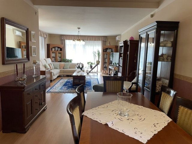 Eladó családi ház, Gödöllőn 229 M Ft, 5 szobás