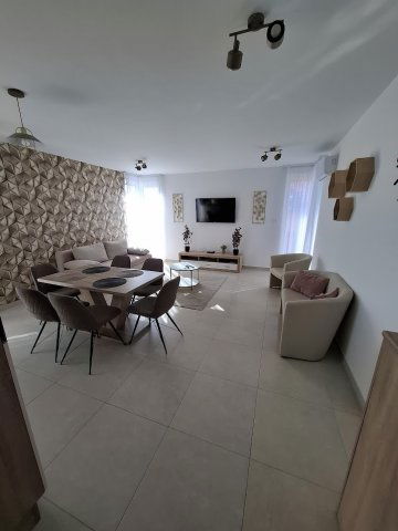 Kiadó téglalakás, albérlet, Hajdúszoboszlón, Jókai soron