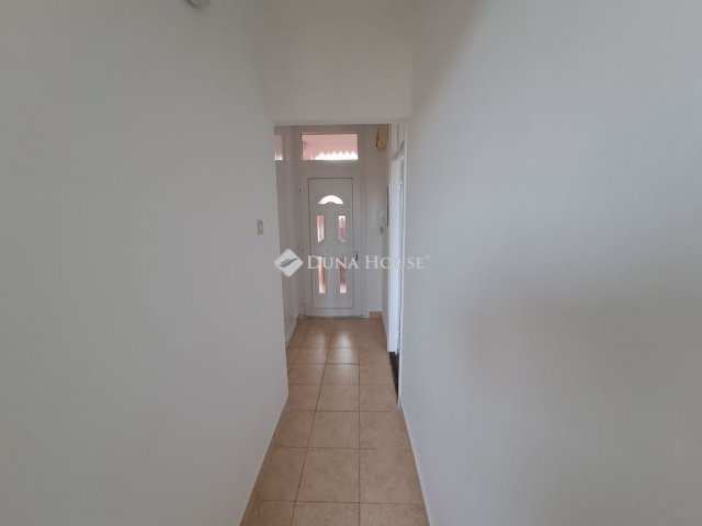 Eladó téglalakás, Vasváron 32 M Ft, 2 szobás