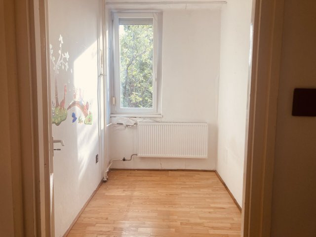 Eladó téglalakás, Budapesten, XXII. kerületben, Háros utcában