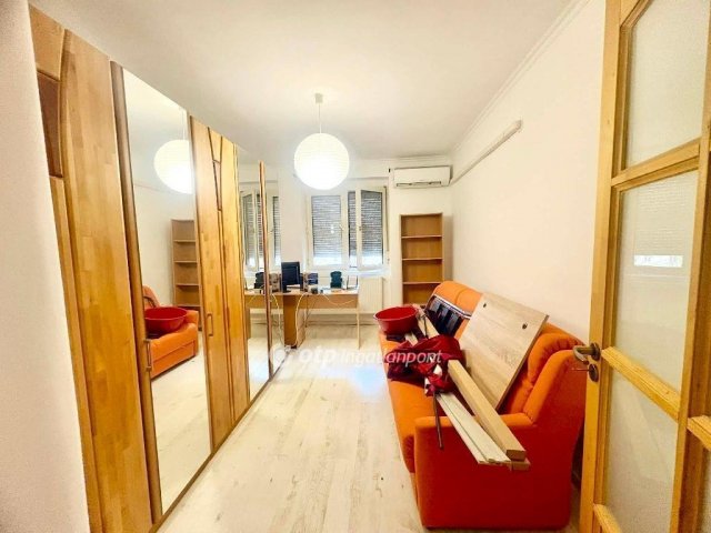 Eladó téglalakás, Győrött 58 M Ft, 2 szobás