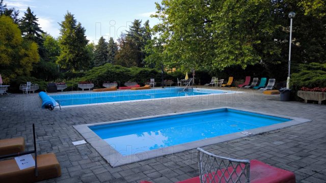 Eladó nyaraló, Csopakon 36.5 M Ft, 1 szobás