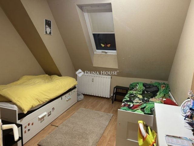 Eladó téglalakás, Budapesten, XVII. kerületben 72 M Ft, 4 szobás