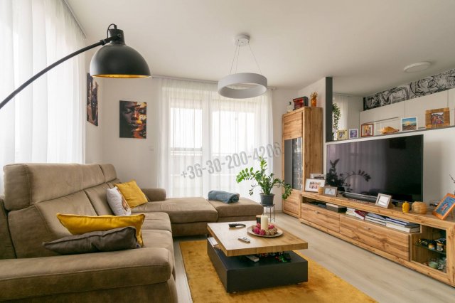 Eladó téglalakás, Mosonmagyaróváron 82.9 M Ft, 3 szobás