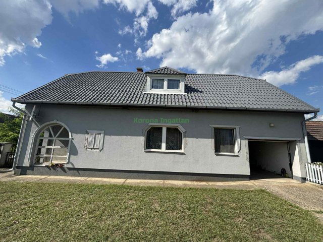 Eladó családi ház, Székelyen 35 M Ft, 3 szobás