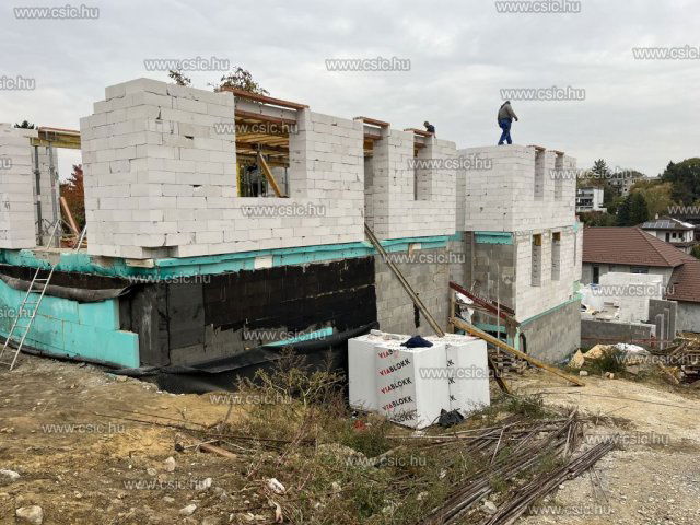 Eladó téglalakás, Solymáron 45.76 M Ft, 1 szobás