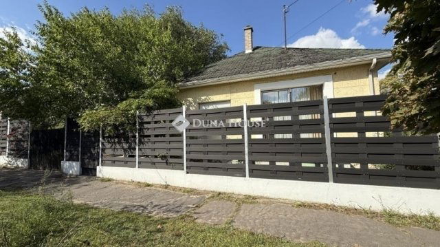 Eladó családi ház, Budapesten, XIX. kerületben 131 M Ft